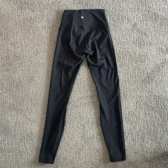 Lululemon Women’s Leggings - Picture 2 of 2